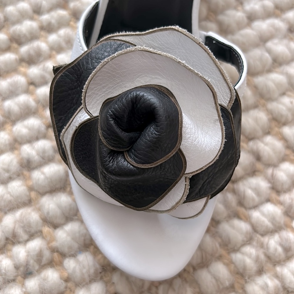 Vintage Donald J. Pliner  Couture rose shoes - Picture 4 of 5
